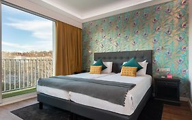 Hotel Charlemagne By Happyculture